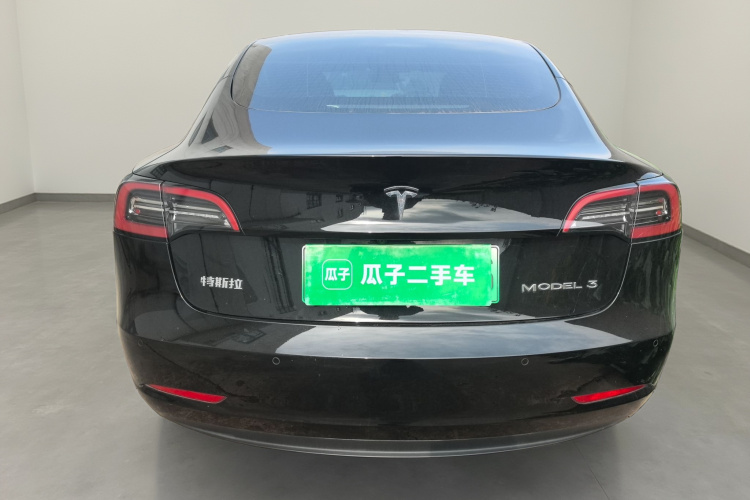 特斯拉 Model 3 2022款 后轮驱动版车身外观6