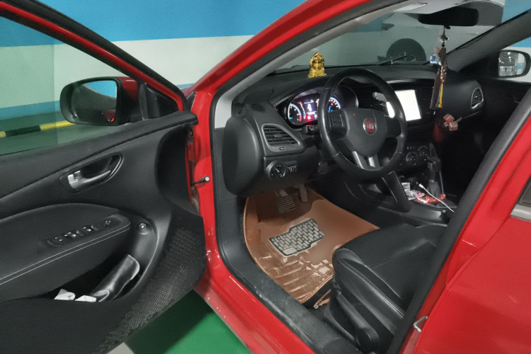 菲亚特 致悦 2014款 1.4T 自动舒适版中控内饰20