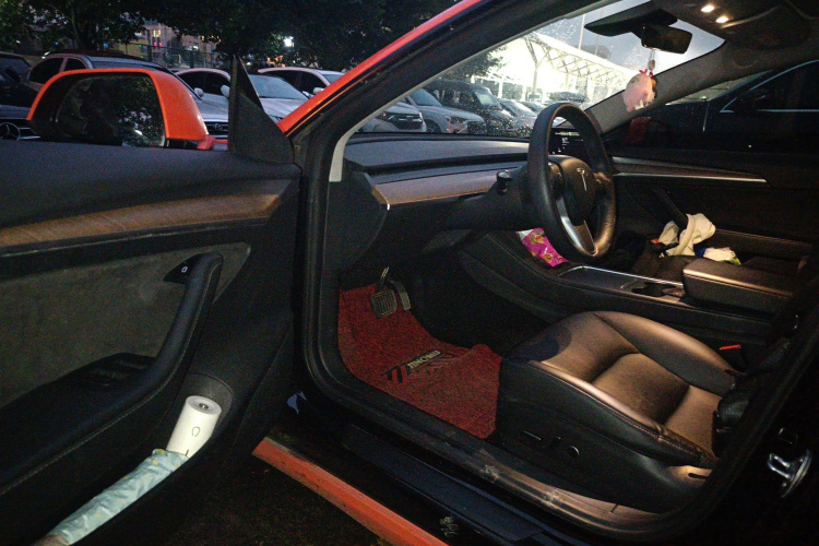 特斯拉 Model 3 2021款 标准续航后驱升级版中控内饰7003