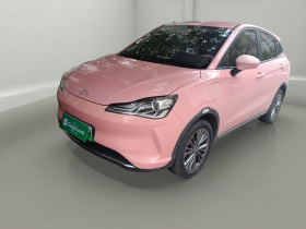 哪吒汽车 哪吒V 2022款 潮 400 Lite 粉色定制款