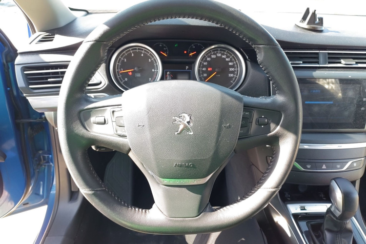 标致408 2019款 350THP 自动至尊版 国V中控内饰13