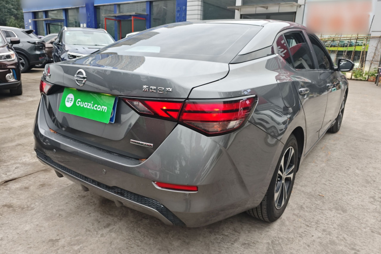 日产 轩逸 2020款 1.6L XL CVT悦享版车身外观7