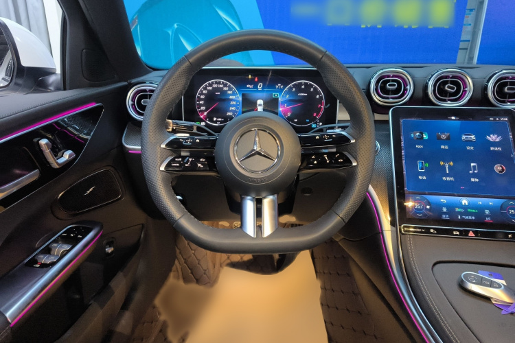 奔驰C级 2024款 改款三 C 260 L 运动版局部细节13