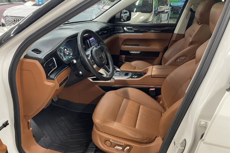 众泰T700 2017款 2.0T 自动旗舰型中控内饰7008