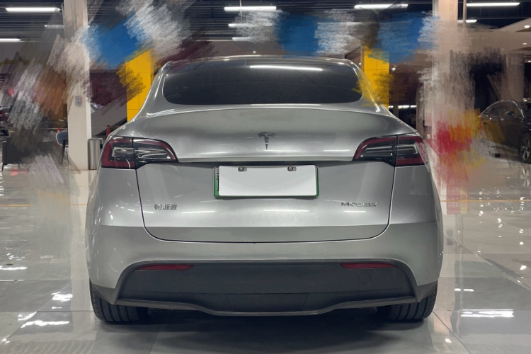 特斯拉 Model Y 2021款 长续航全轮驱动版车身外观6002