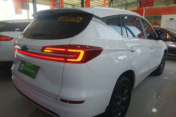 比亚迪 宋 2021款 经典版 1.5T 自动精英型车身外观7