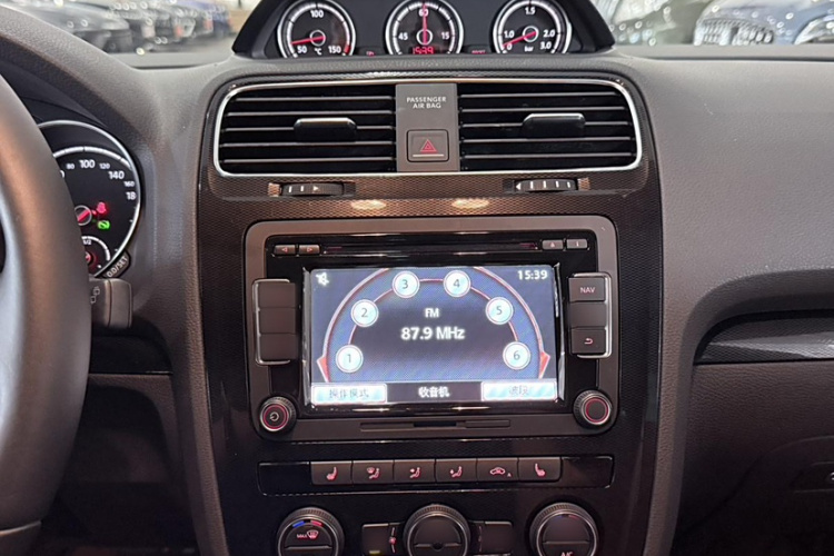 大众 尚酷 2015款 2.0TSI 豪华版中控内饰7009