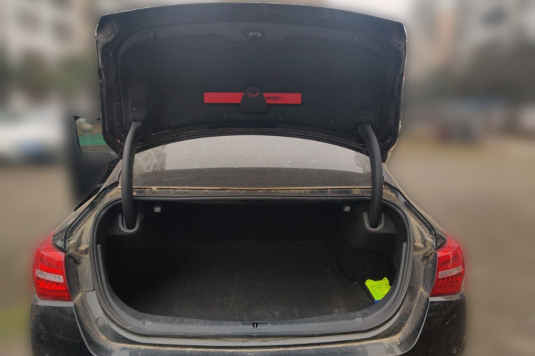 红旗H5 2020款 1.5T DCT旗韵版中控内饰23