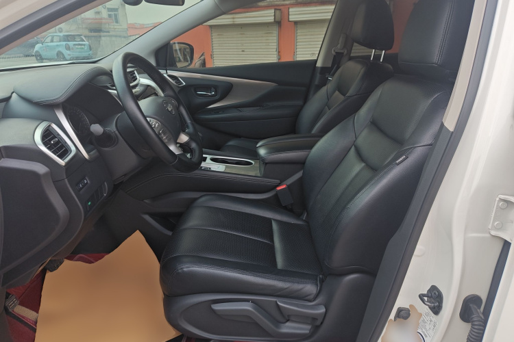 日产 楼兰 2021款 2.5L XE 两驱精英版中控内饰19