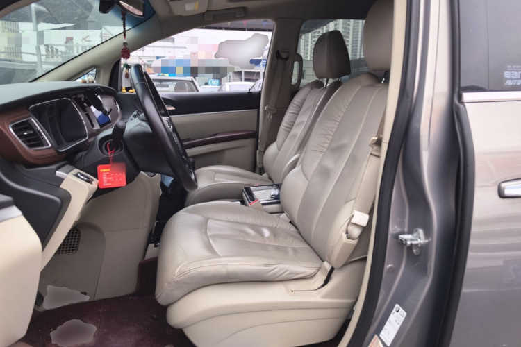 别克GL8 2017款 25S 豪华型 国V中控内饰19