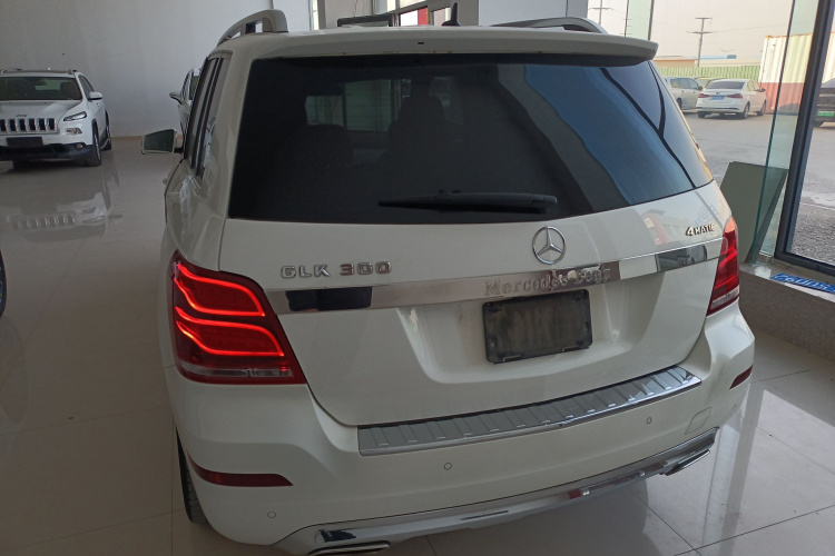 奔驰GLK级 2013款 GLK 300 4MATIC 动感天窗型车身外观6004