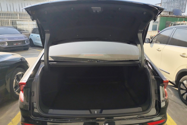 五菱汽车 五菱星光 2025款 610km 智能旗舰型机舱底盘23