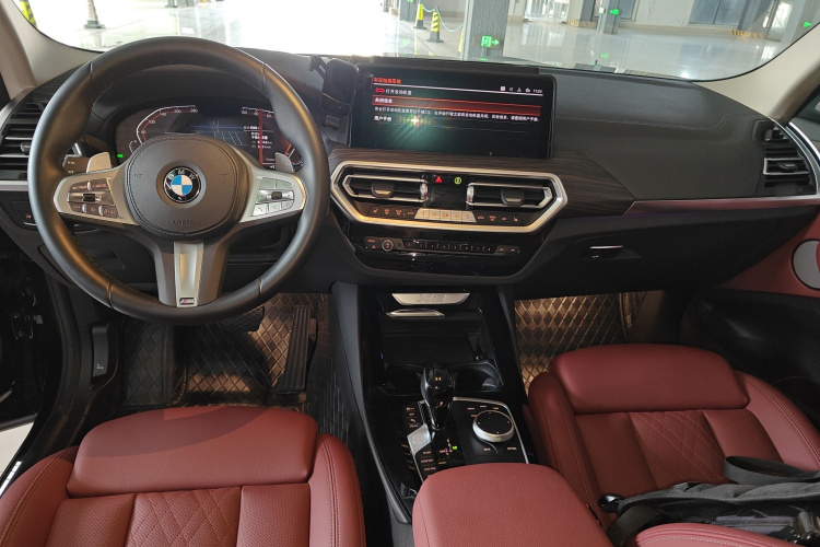 宝马X3 2023款 改款 xDrive30i 领先型 M曜夜套装中控内饰7002