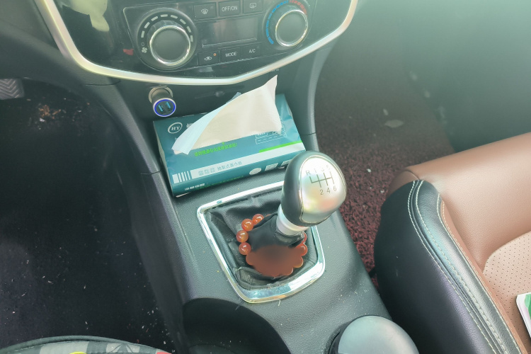 东风风行 风行F600 2016款 F600L 1.5T 豪华型局部细节18