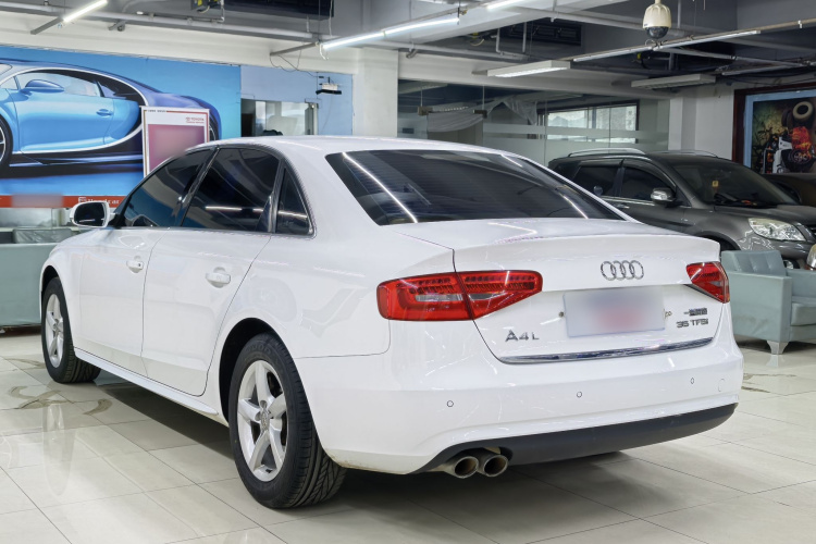 奥迪A4L 2015款 35 TFSI 自动标准型车身外观6005