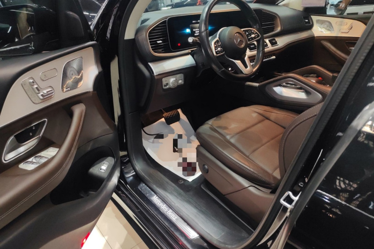 奔驰GLE 2021款 GLE 450 4MATIC 时尚型中控内饰7003