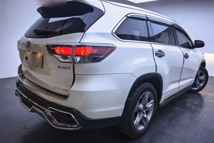 丰田 汉兰达 2015款 2.0T 四驱豪华版 7座车身外观6002