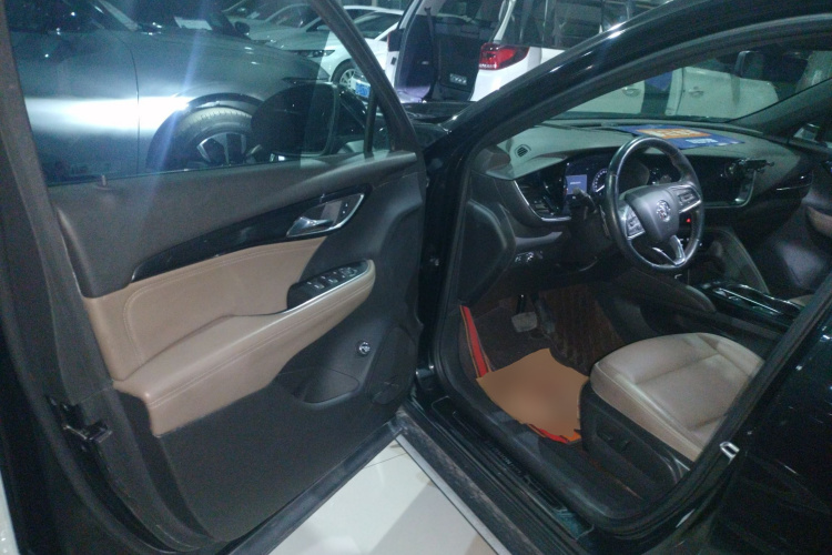 别克 2021款 昂科威Plus 652T 五座豪华型中控内饰7003