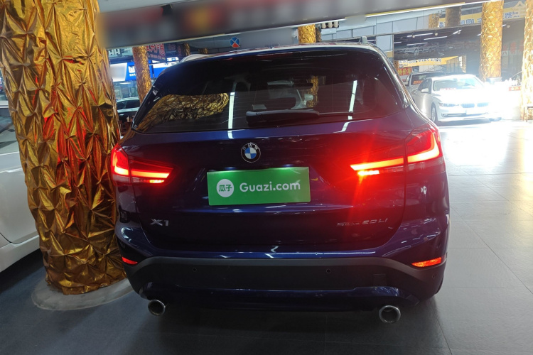 宝马X1 2020款 sDrive20Li 时尚型车身外观6