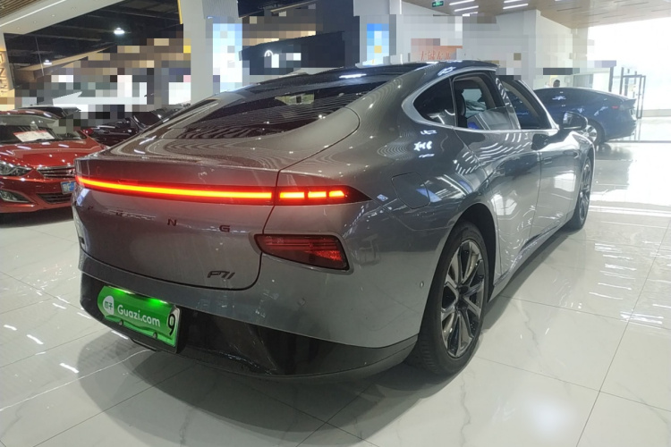 小鹏P7 2022款 670E+车身外观7