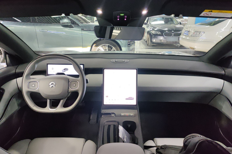 蔚来ET5 2024款 75kWh中控内饰7002