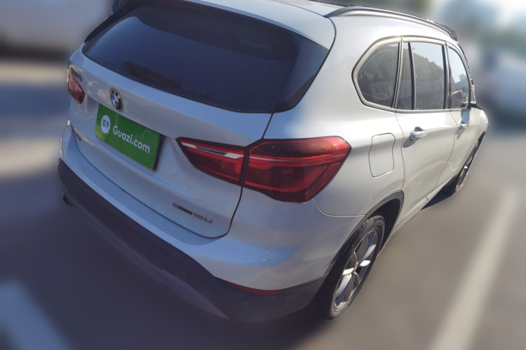宝马X1 2018款 sDrive18Li 时尚型车身外观6005