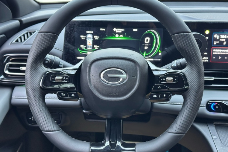 广汽传祺 2024款 270T DCT 影豹R-Style版中控内饰7006