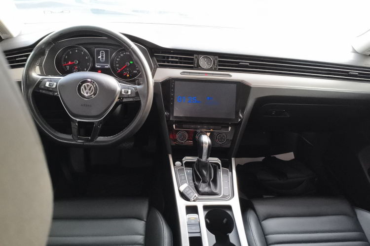 大众 迈腾 2018款 330TSI DSG 领先型中控内饰7002