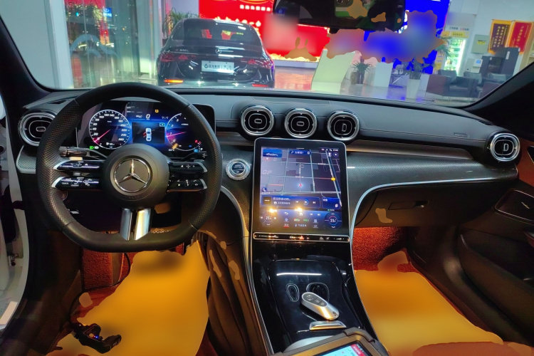 奔驰C级 2023款 C 260 L 运动版中控内饰7002