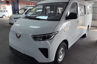 五菱汽车 五菱扬光 2024款 300KM 舒适型客车版 75kW