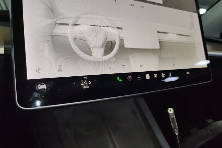 特斯拉 Model Y 2021款 长续航全轮驱动版局部细节16