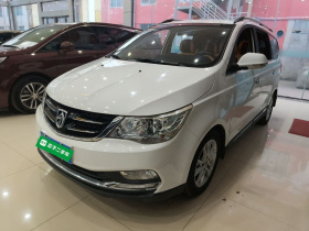 宝骏730 2016款 1.5L 手动舒适型 7座 国V