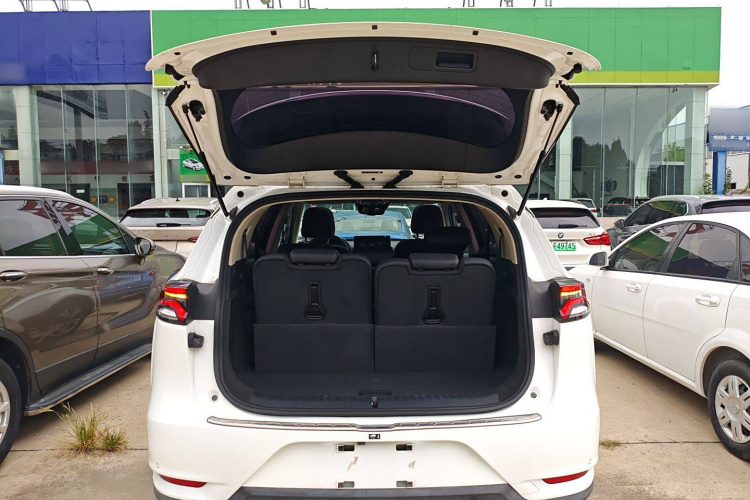 比亚迪 唐 2018款 2.0T 自动智联尊悦型 7座 国V局部细节23