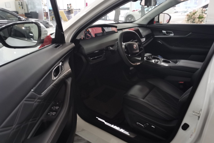 长安UNI-K 智电iDD 2024款 智电iDD 1.5T 135km智领型中控内饰7003