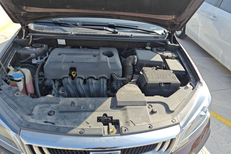 吉利汽车 帝豪 2019款 领军版 1.5L 手动向上互联型 国VI机舱底盘24