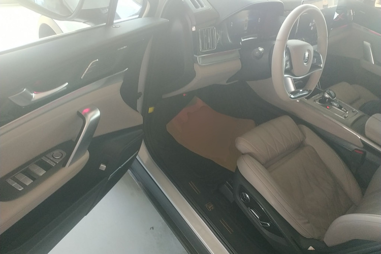 比亚迪 唐新能源 2024款 DM-p 冠军版 215KM 四驱旗舰型中控内饰20