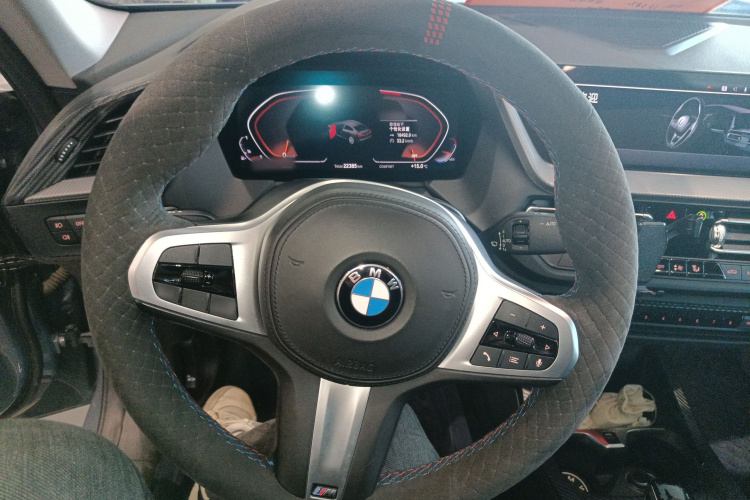 宝马2系(进口) 2021款 225i 四门轿跑车 M运动曜夜套装中控内饰13