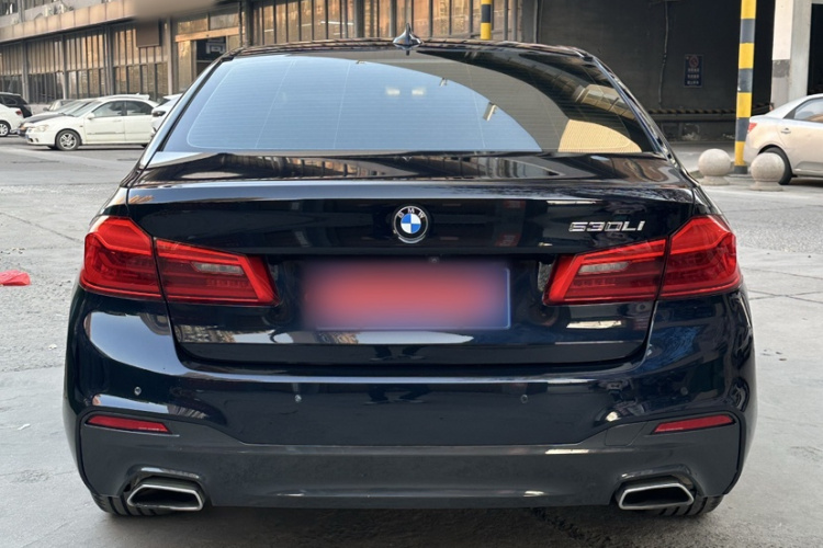 宝马5系 2019款 改款 525Li M运动套装车身外观6004