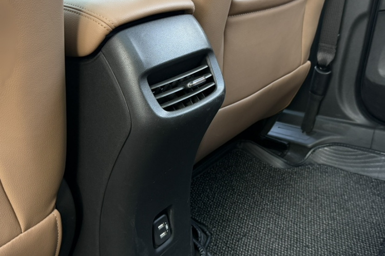 别克GL6 2021款 323T 轻混动互联豪华型中控内饰7011