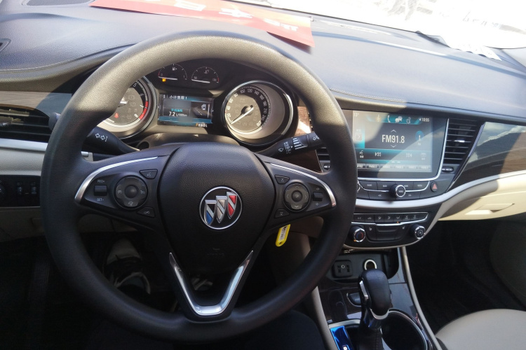 别克 威朗 2019款 三厢 15S 自动领先型中控内饰7002