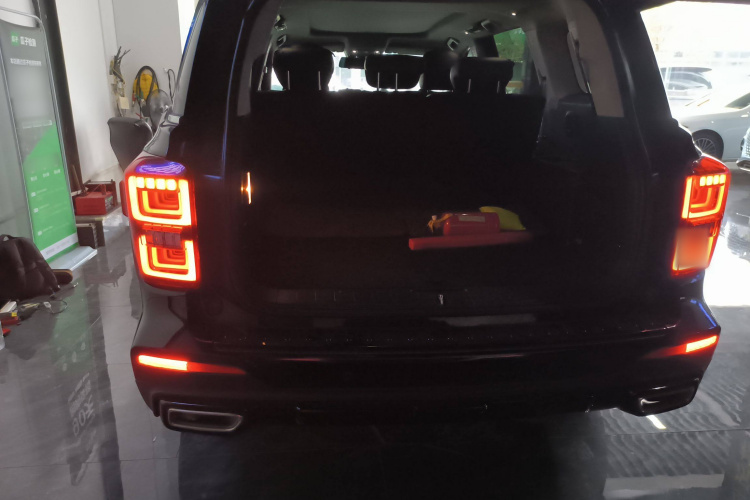 广汽传祺 传祺GS8 2021款 390T 两驱暗夜骑士版局部细节23