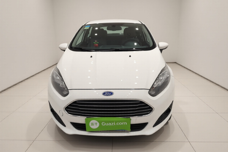 福特 嘉年华 2013款 三厢 1.5L 自动时尚型车身外观2