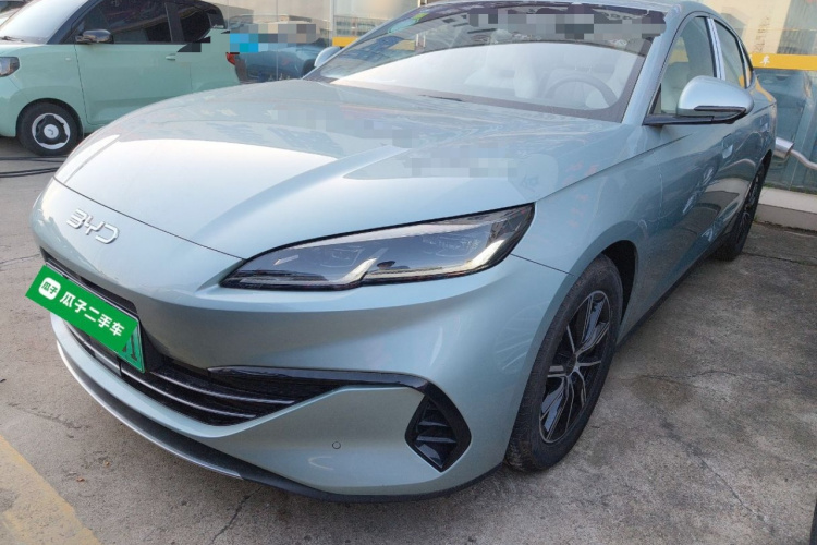 比亚迪 海豹06新能源 2024款 DM-i 80KM尊贵型车身外观4