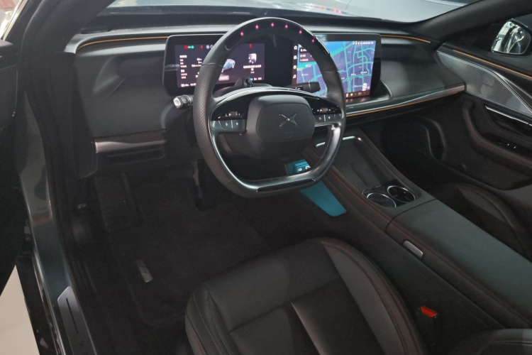 小鹏P7 2023款 P7i 610 鹏翼性能版中控内饰7002