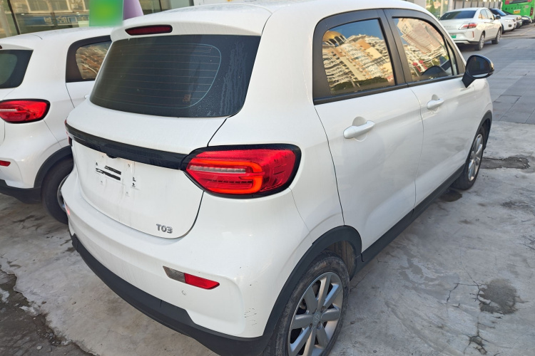 零跑汽车 零跑T03 2022款 玛瑙版车身外观7