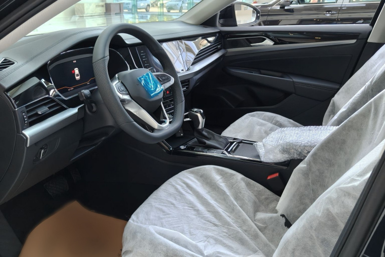 大众 帕萨特 2026款 出众款 330TSI 精英版中控内饰7002