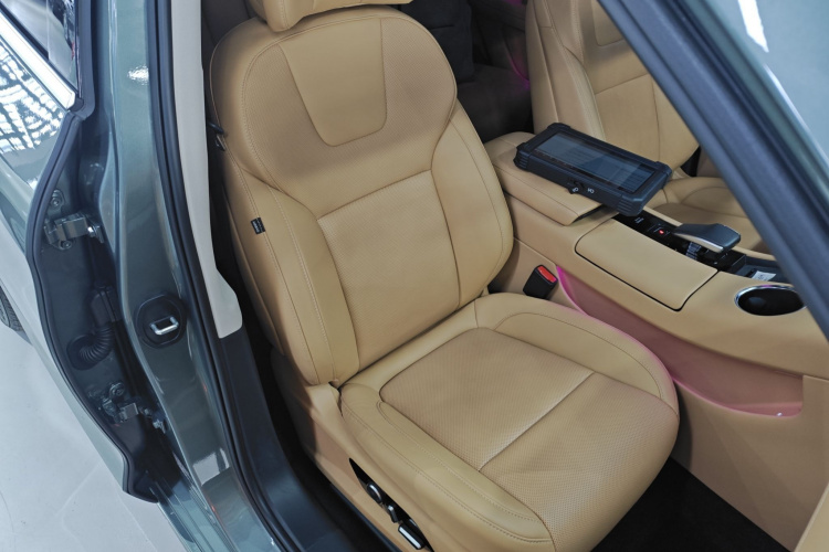 鸿蒙智行 问界M5 2022款 纯电后驱标准版局部细节41