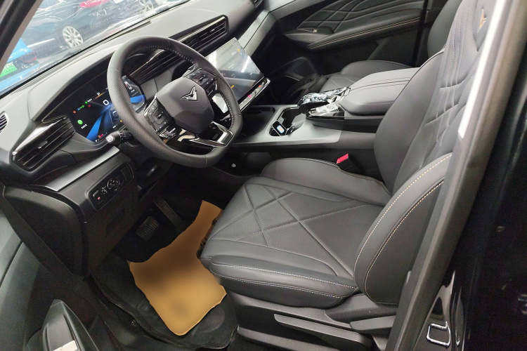 凯翼昆仑 2025款 1.5T 山峰版 5座中控内饰19