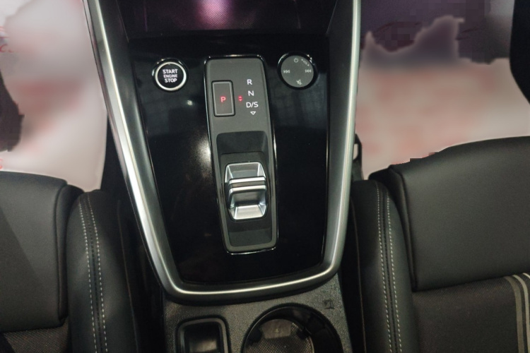 奥迪A3 2024款 A3L Limousine 35 TFSI 时尚运动型局部细节18