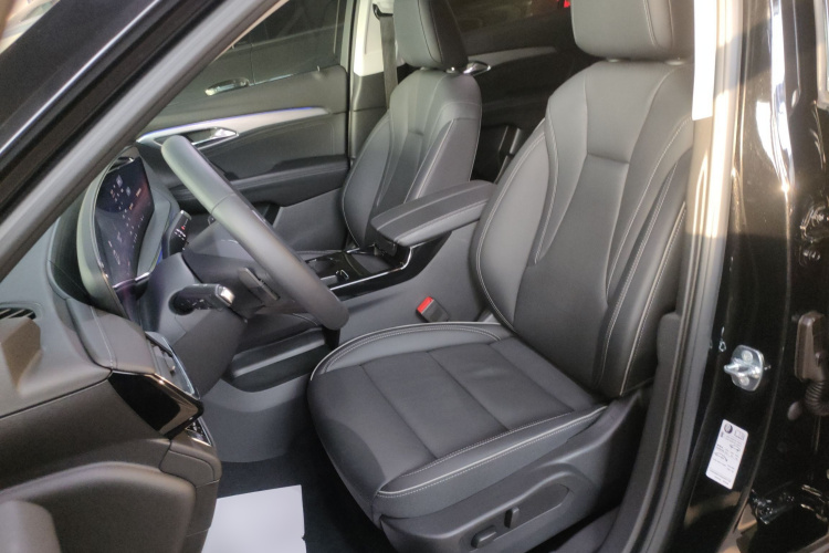 别克 2025款 昂科威Plus 28T 两驱白金版局部细节19